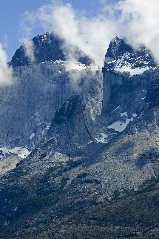 20071213 131124 D2X 2800x4200.jpg - Torres del Paine National Park